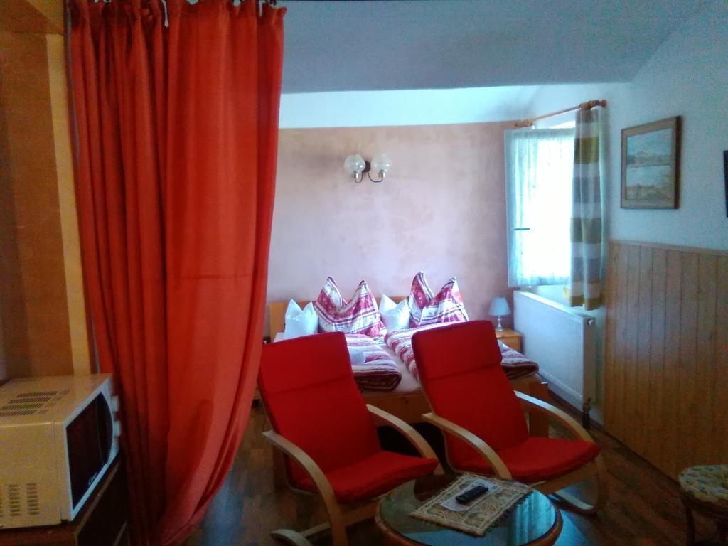 Pension Otevek Trhové Sviny Exterior foto